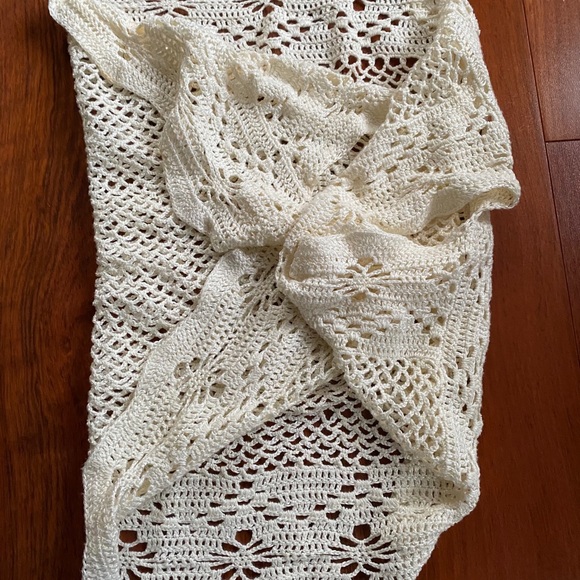 Victoria’s Secret sexy crochet nighty cover - Picture 4 of 6